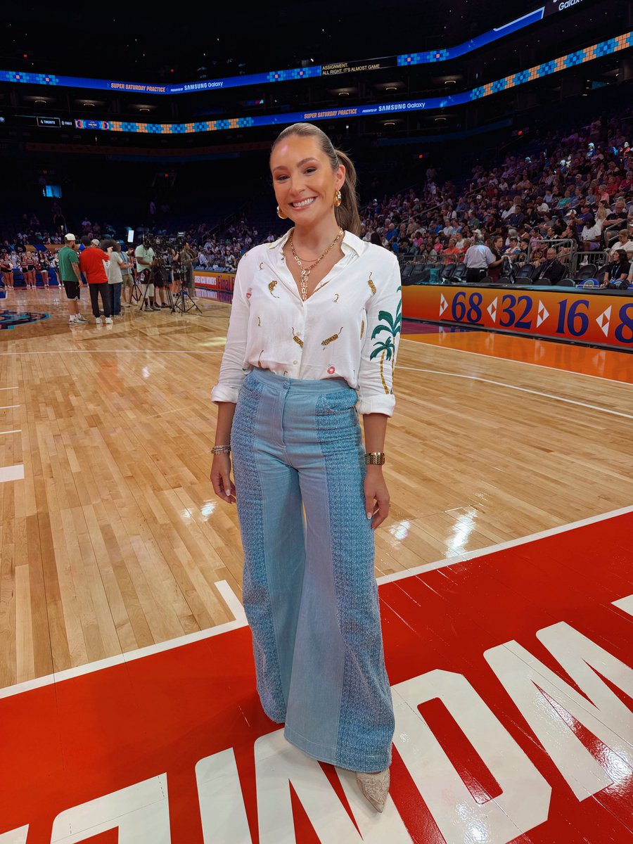 Alyssa Lang tweet media