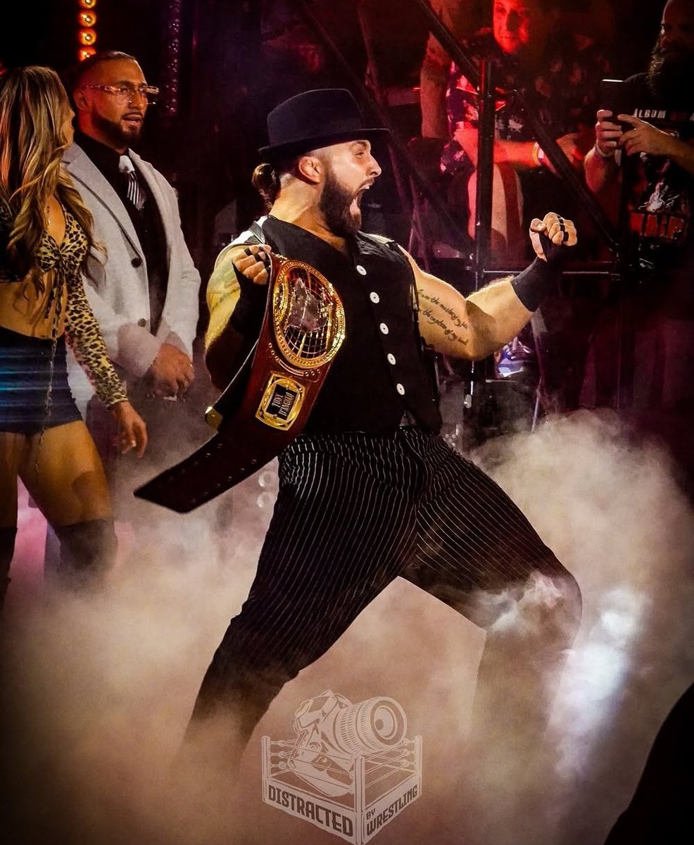 𝙍𝙤𝙘𝙠𝙚𝙩𝙩❄ tweet media