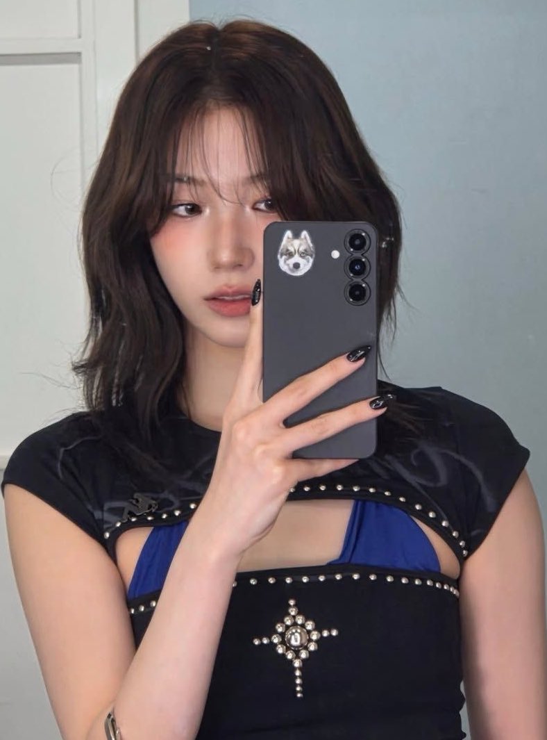 kazuha pics tweet media