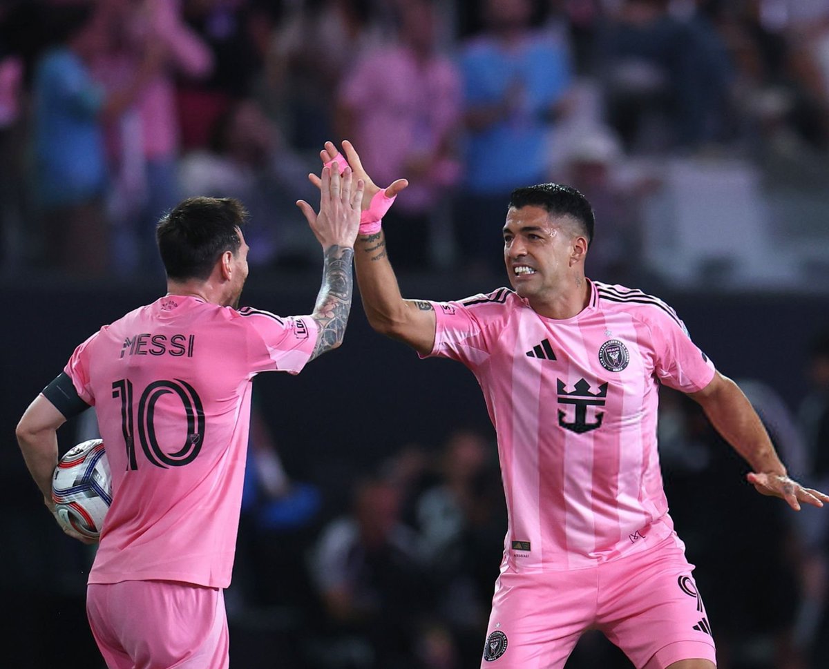 عُثمـــان tweet media