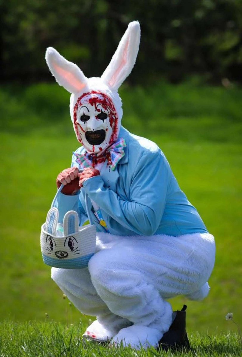 Easter Art is here! Don't forgot..

Leave out your best accessories for killing! He will be around to collect them‼️‼️