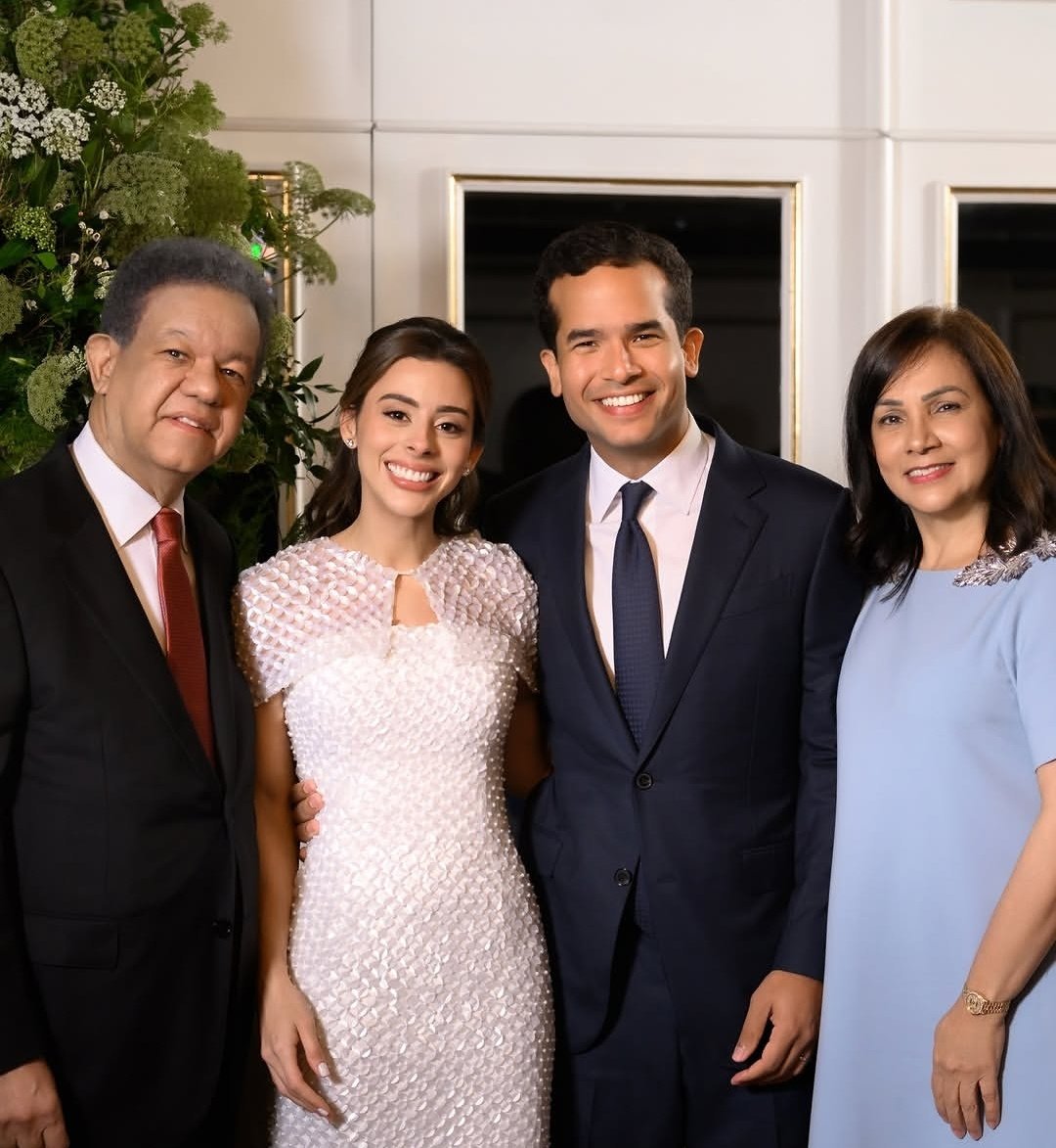 MiCompaOmarF tweet media