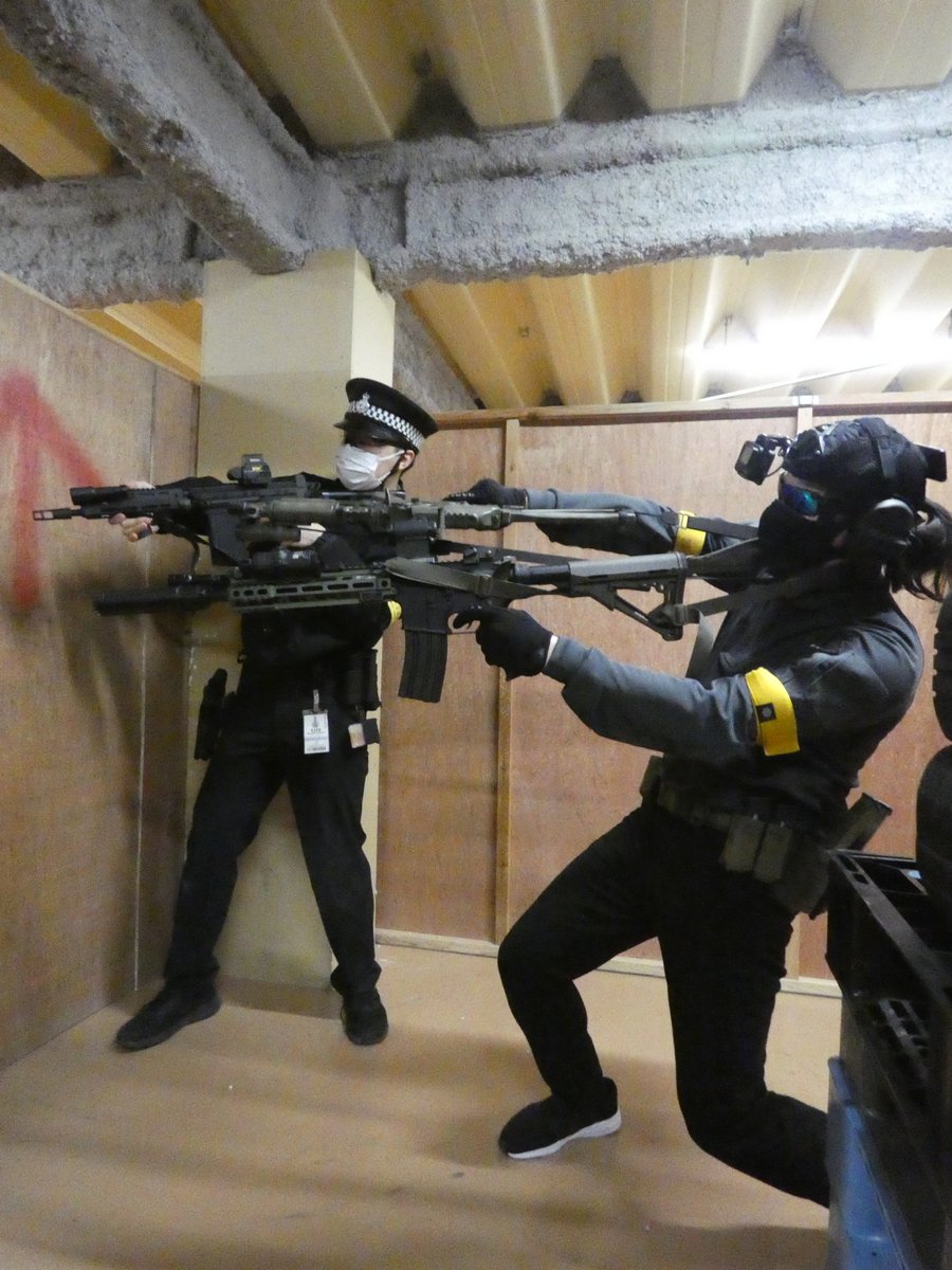 クロテ tweet media