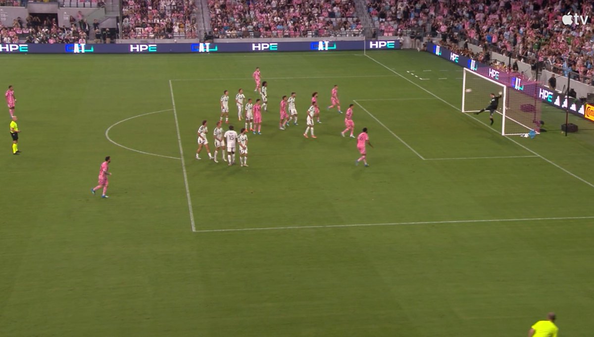 The Touchline | 𝐓 tweet media