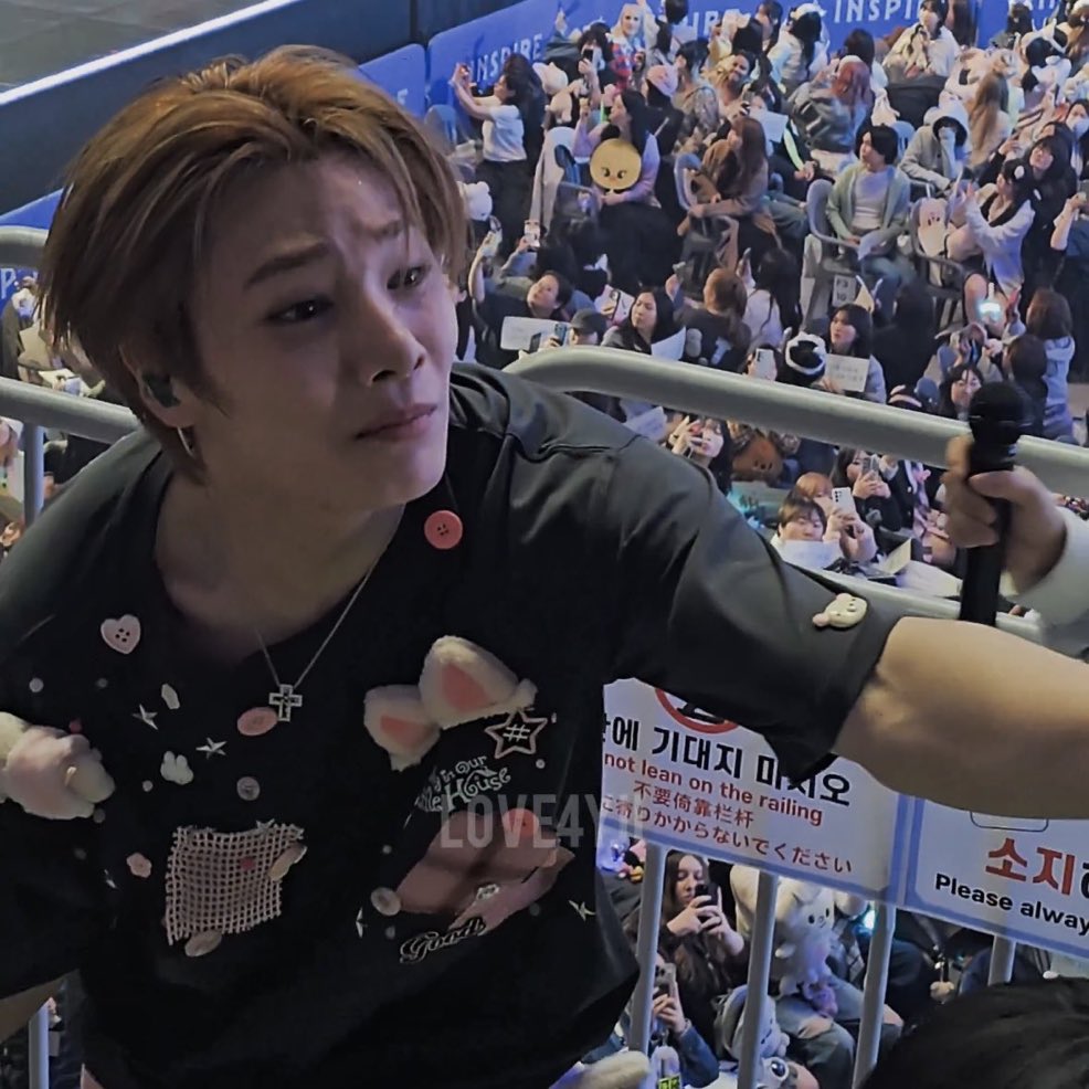 not evil mer 🥮 TOTALLY NOT EVIL !!! tweet media