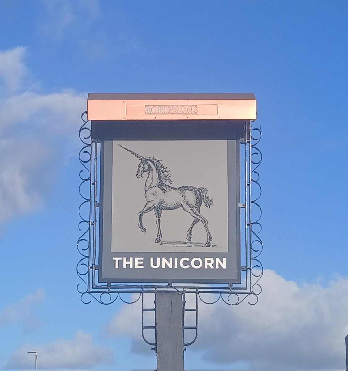 pubsignsbritain's tweet image. The Unicorn, Holmes Chapel Road, Congleton, Cheshire. #Cheshire #Pubs #PubSigns