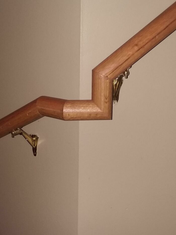 15zanaz's tweet image. Ummm.
What were they thinking?
I guess it's one way of going around that corner 🤔
#homedesign
#interiordesign
#interiors
#interiordecor