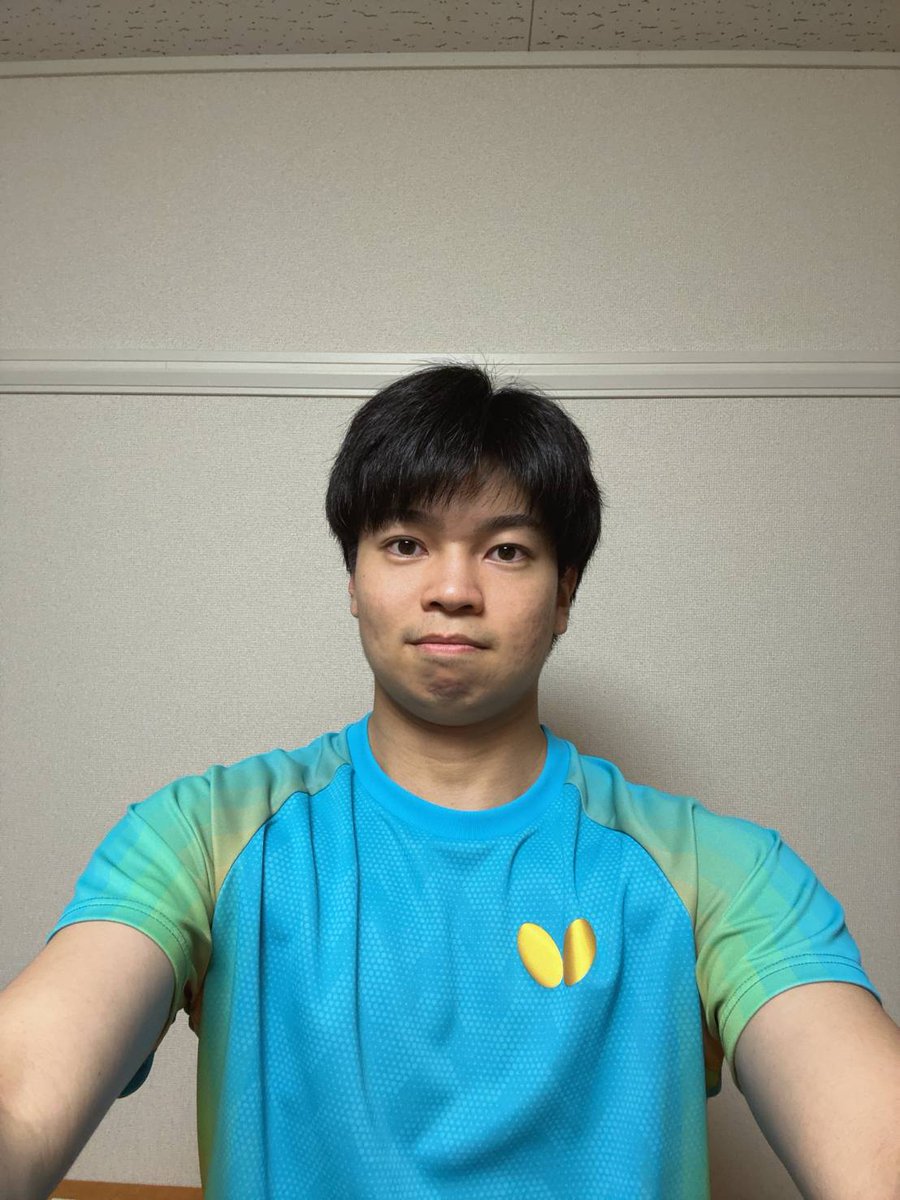first_tt_school's tweet photo. ファースト新メンバー紹介

2026年度より新しくファーストの一員となります選手をご紹介いたします⭐️

・田中佑汰　
2025年　全日本選手権 シングルス ベスト8
過去最高世界ランク：34位
・本人コメント
新年度から所属させて頂く事になりました。
社長とチームの目標でもある全日本実業団優勝に向けて貢献出来るよう頑張りますので、ご声援の程宜しくお願いいたします。

・村松雄斗　
2016年
ITTFワールドツアー チェコオープン 優勝
本人コメント
ファーストのチームの一員になれたことを大変嬉しく思います。
これからも一層精進してまいりますので、温かいご声援のほどよろしくお願いいたします。

濱野社長コメント
田中選手
世界を目指す田中君のサポートをしたいと思った　ファースト選手は世界で活躍していた選手が多くいてそのメンバー達と一緒に戦う事で得るものがあると思う
そして今年こそ全日本実業団で優勝を目指す

村松選手
海外で活躍する村松君の拠点を作ってサポートしたい
そして東京アート時代の仲間と一緒に再び戦い全日本実業団選手権で勝ちにいきたい

#ファースト
#ファースト卓球スクール
#田中選手
#村松選手