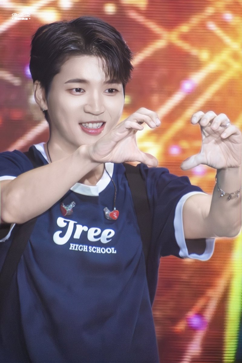 ·Renke· tweet media