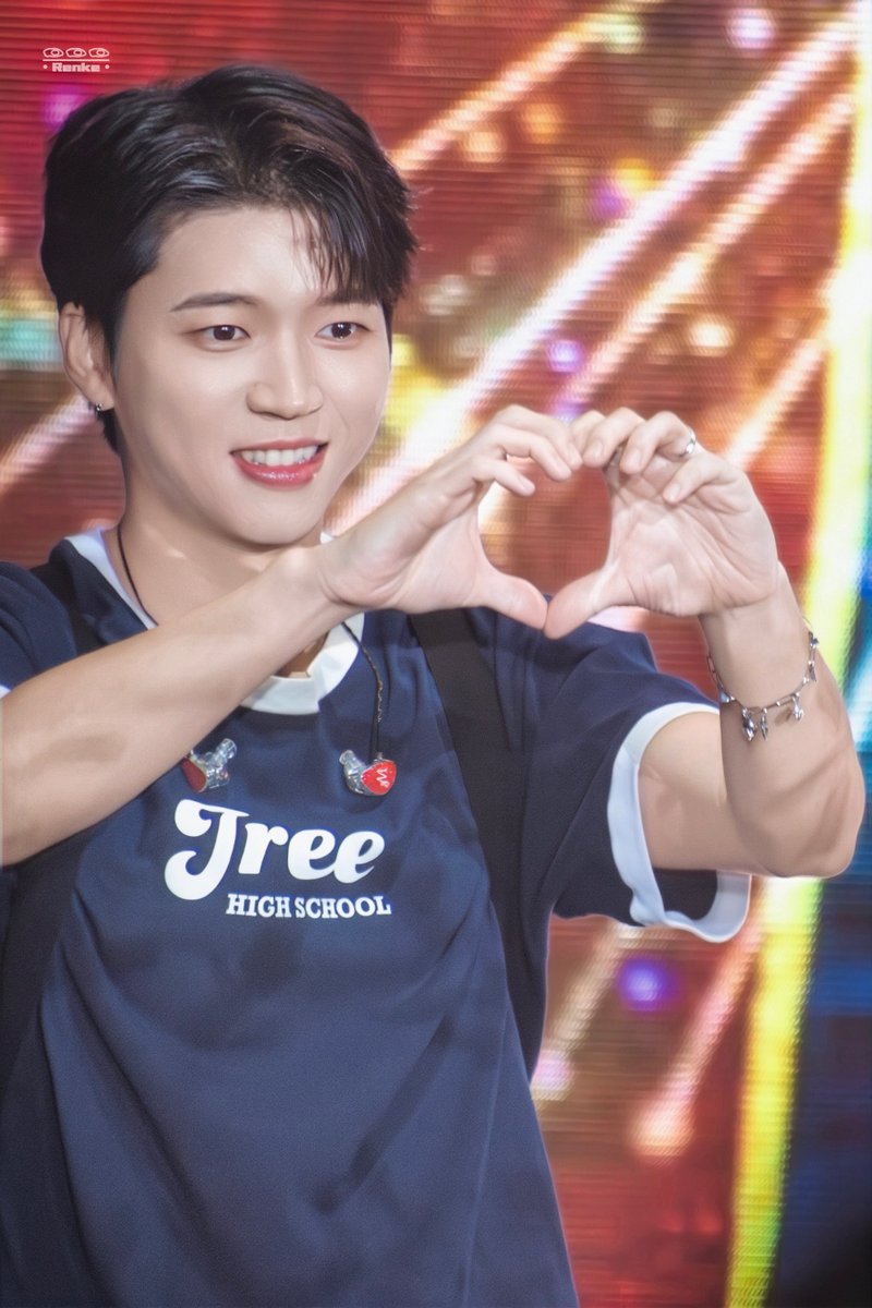 ·Renke· tweet media