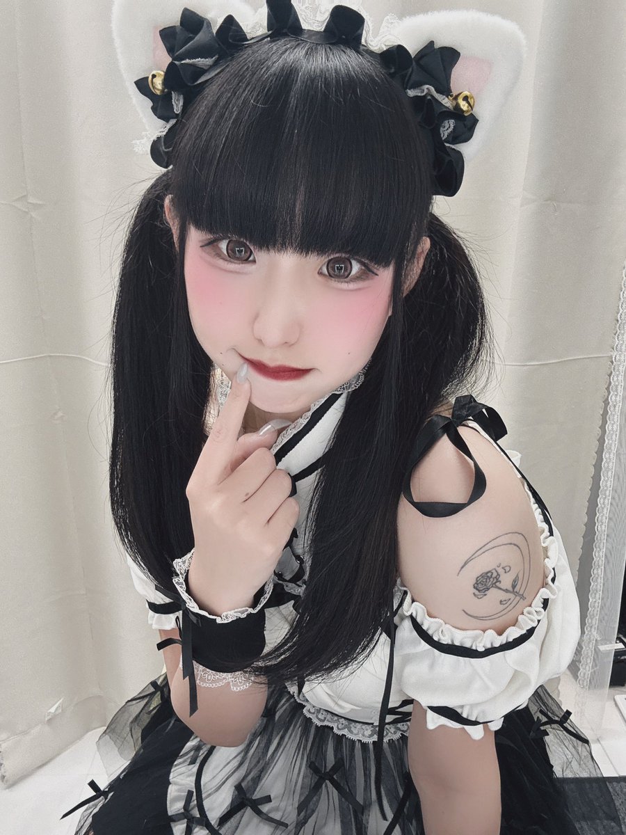 あみ tweet media