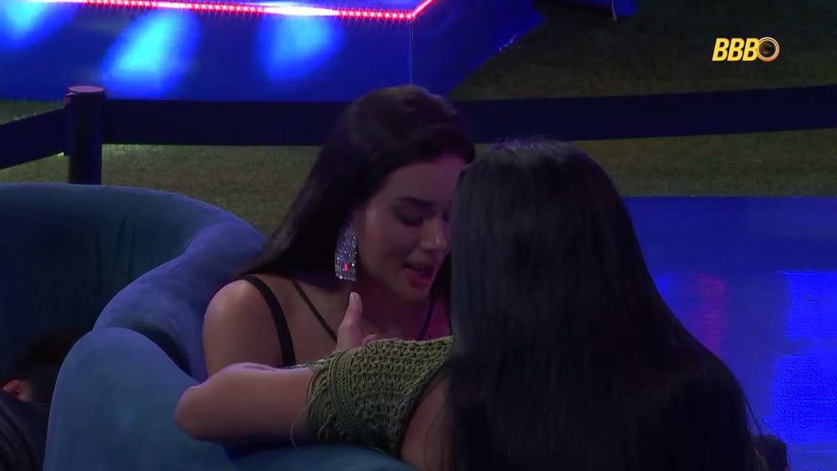 canalantenados's tweet photo. 🔥 Marciele: "Ela mente. Vai tomar no cuuuuuu!"

Jordana: "Ela articula, ela se faz de vítima, faz teatrinho."

Marciele: "Nota 3 reais é a Samira."

Jordana: "Atriz! Cadê o DRT?" #BBB26 https://t.co/nzitdP6n0W