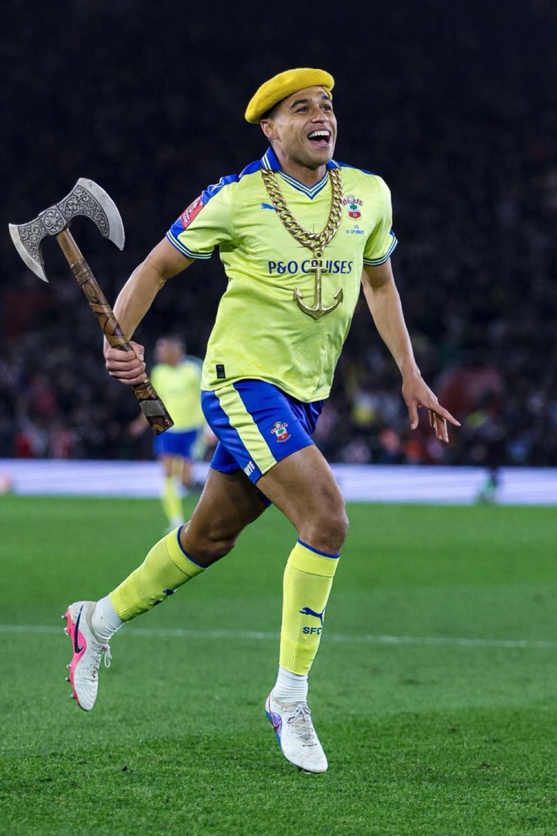 𝐕𝐚𝐫𝐭𝐢𝐜𝐨 tweet media