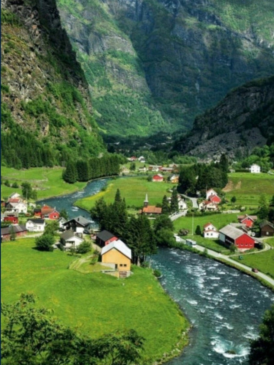 آنــين قــلبـ💔ـہ 👑 tweet media