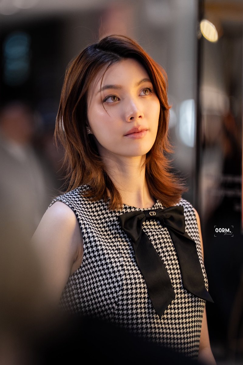 00rm.record tweet media