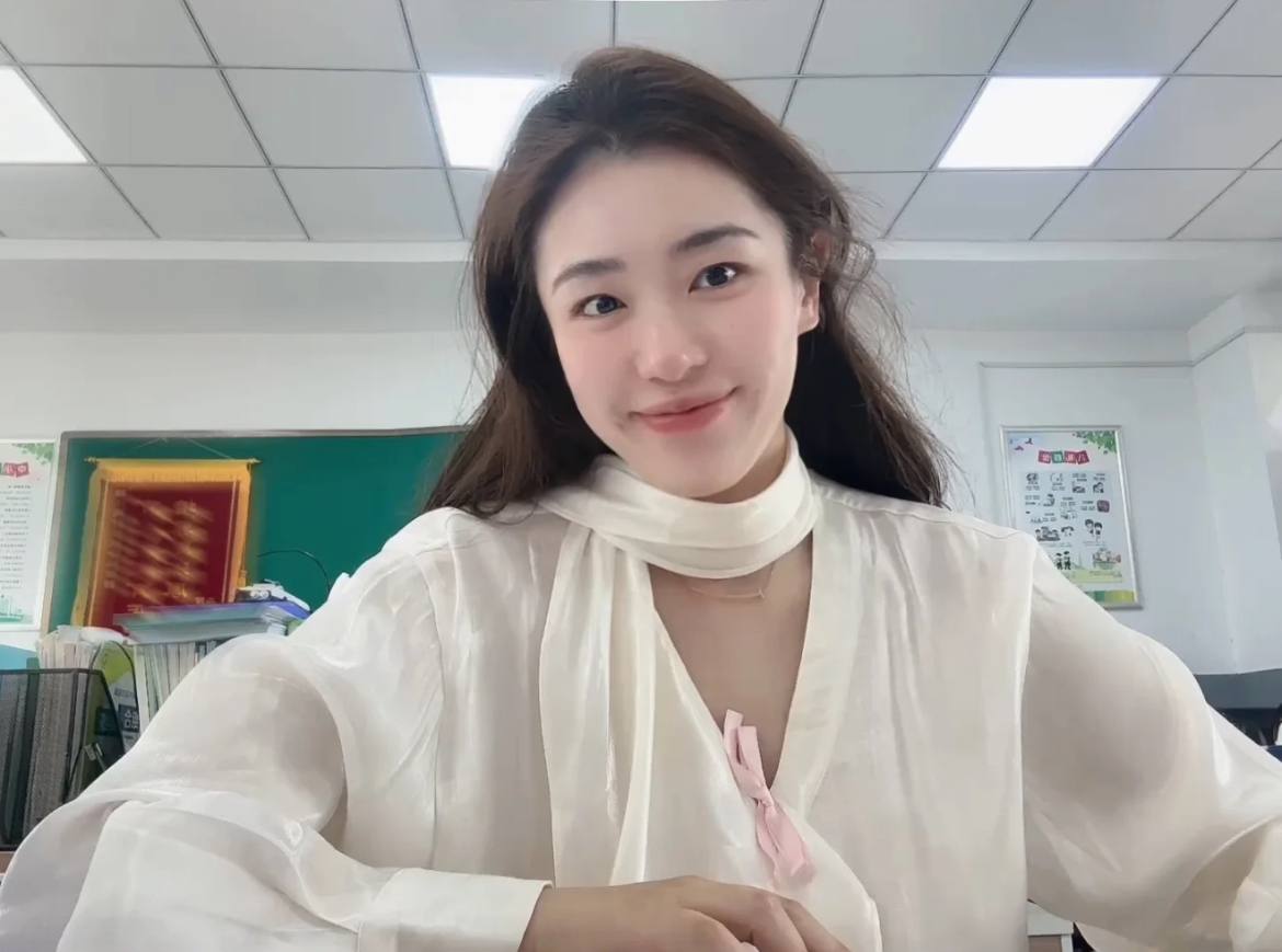 陆老师（教小学） tweet media