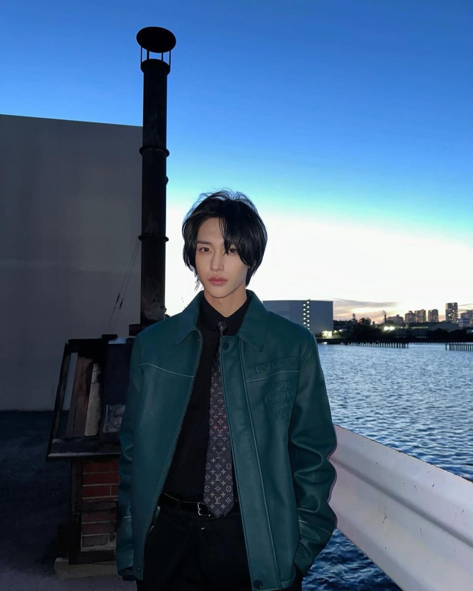 Zajbvgbch tweet media