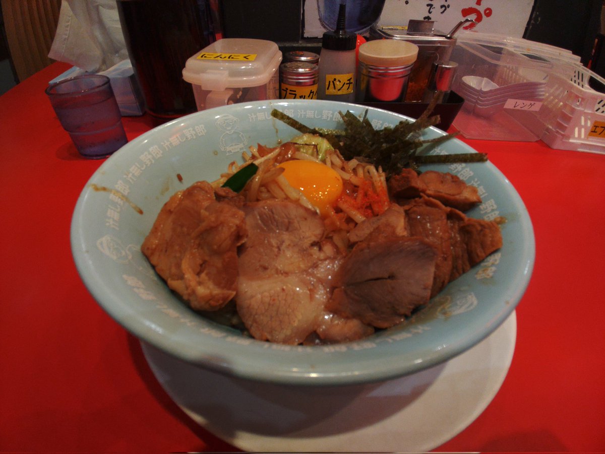 幕張のジムで運動してサウナに入ったので総合栄養食ですね