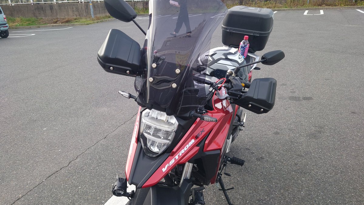 仕様変更して名古屋中のバイク用品店巡りしながら試走中。どこが変わったでしょう!!
