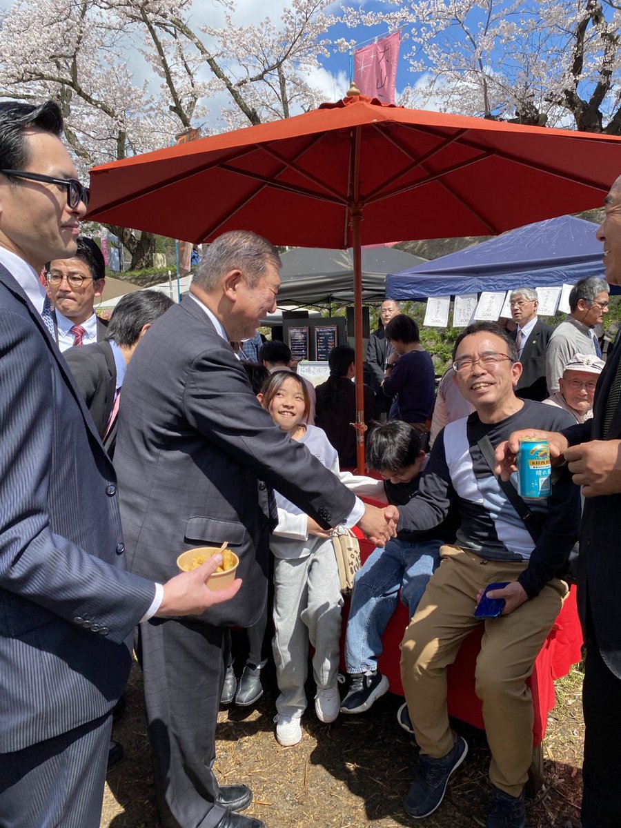 石破茂 tweet media