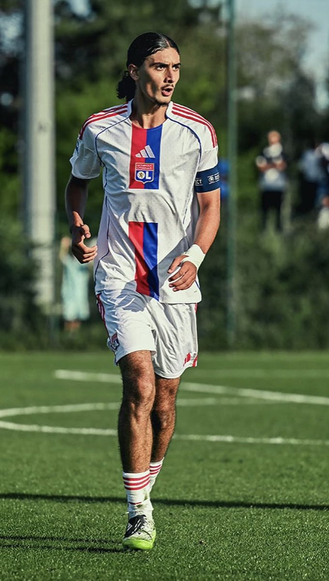 Calcificato tweet media