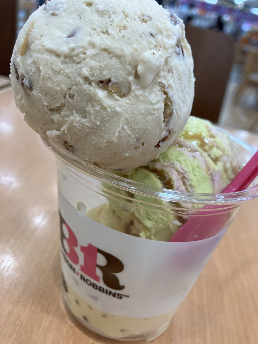 コスイベには行けなかったけど、店長から奢ってもらった31と印刷した名刺が私にはあるから大丈夫