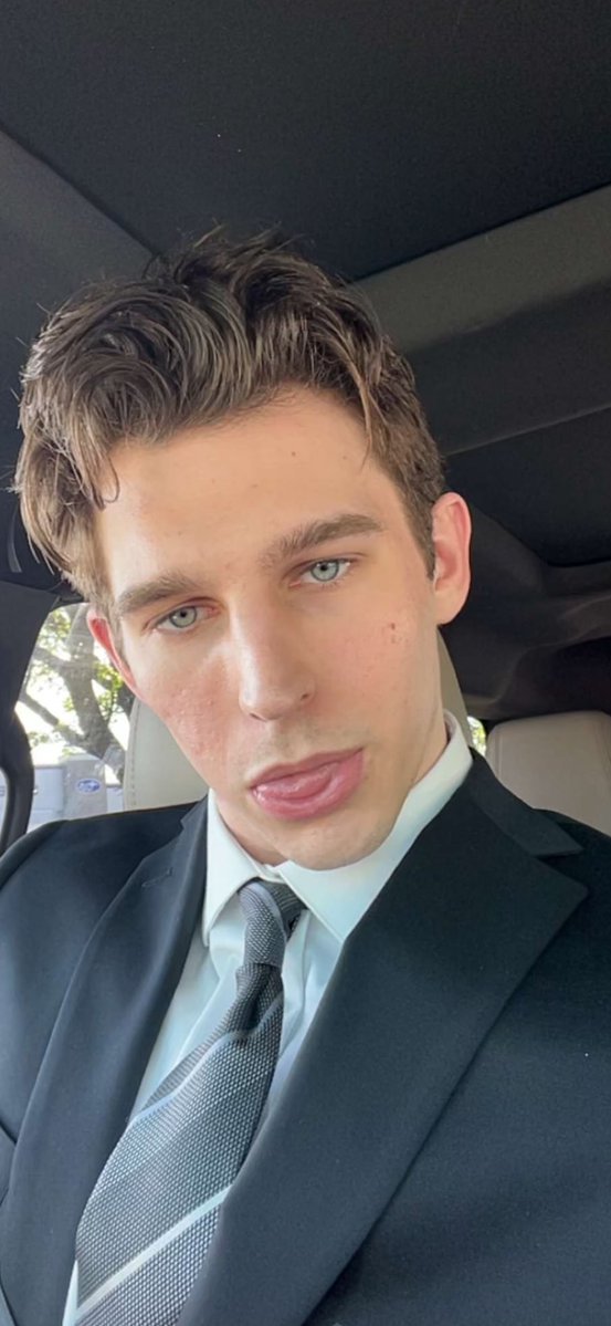 LukedaNuke tweet media