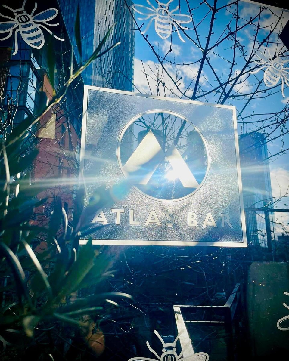 TheAtlasBar's tweet photo. Wishing our customers and team members a very #HappyEaster 🐣💐
#AtlasBar #Manchester https://t.co/rD7zaNQZyZ