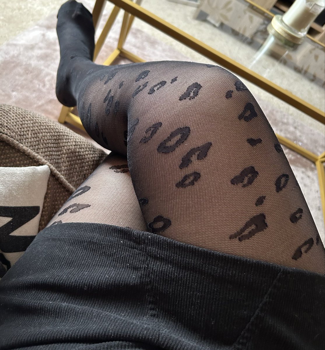 Miss Hazel tweet media