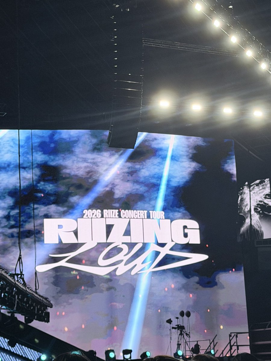 ꒰ วิซบี ! ꒱ (🐕🎒) .ᐟ.ᐟ tweet media