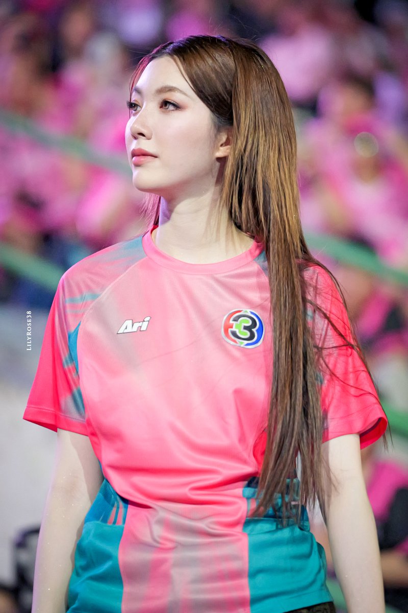 LilyRose38 tweet media