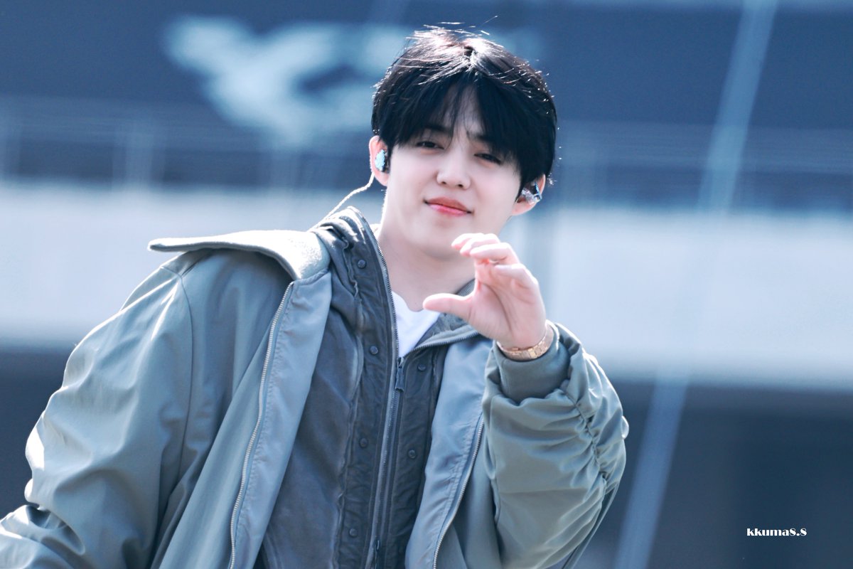 kkuma8_8's tweet photo. 20260405 SEVENTEEN WORLD TOUR [NEW_] ENCORE
DAY 2

#에스쿱스 #SCOUPS
#승철 #최승철
#세븐틴 #SEVENTEEN
@pledis_17 https://t.co/BDZTJMnLSi