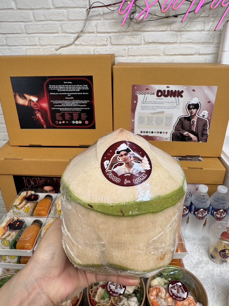 Dunk_OfficialTH's tweet photo. [ #DunkFoodSupport ] 

#JoongDunkFancon

Date: 5 April 2026
Meal: Lunch  
From: @teamjoongdunk 
@PortalJoongDunk 
@JDInsights_ 
@JD_Strategies  
@jasp_ermex 
@joongdunkeu 
@JoongUSA 
@JoongDunkLvrsBr
@JoongDunk_mex
@JD_bolivia 

We deeply appreciate your kindness and love for Dunk Natachai. 🙏🏻🖤 

@dunknatachai #dunknatachai #dunkdunk