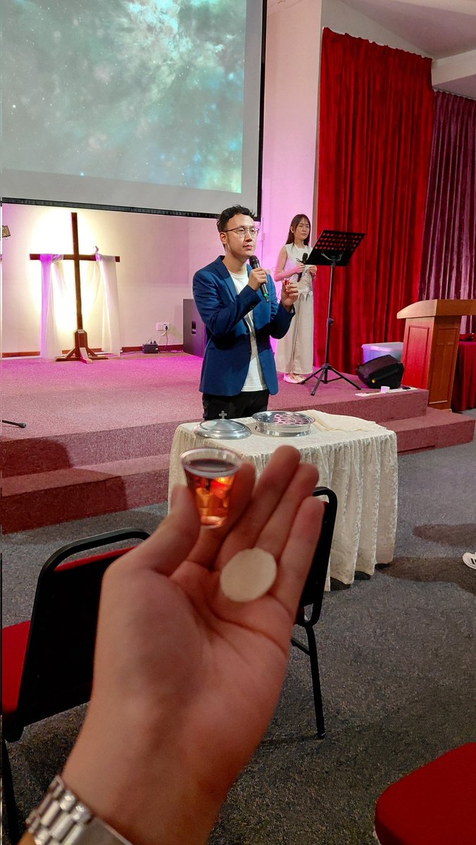 霜在華 tweet media