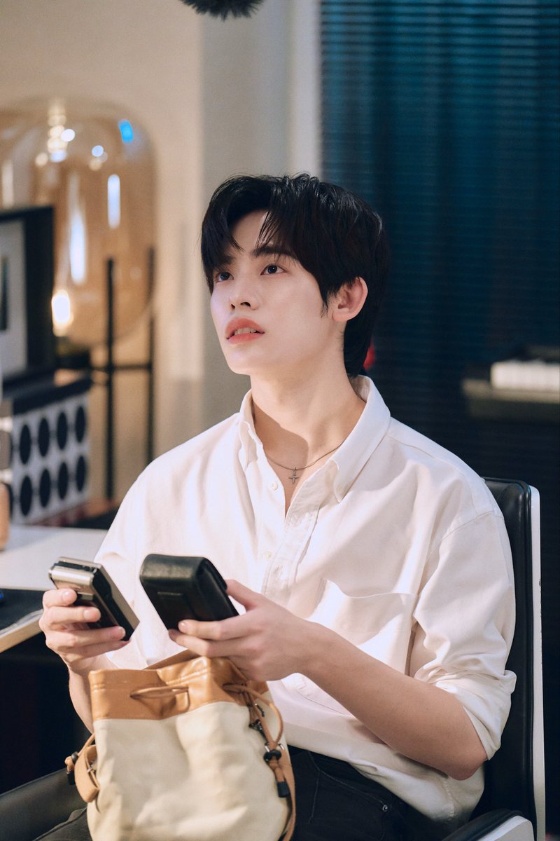 𝐏𝐨𝐫. tweet media