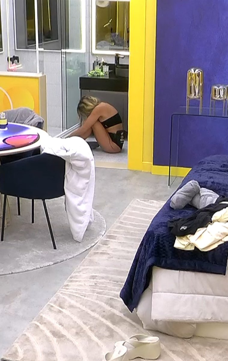 euelis romanoff ⋆ tweet media