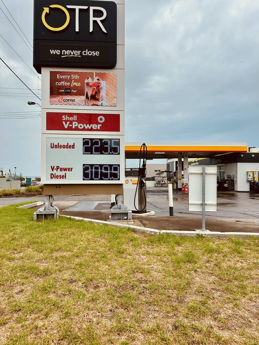 Tyler Green tweet media