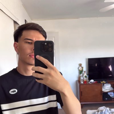 hornyfru's tweet photo. #NewProfilePic https://t.co/aNwYCuiSBA