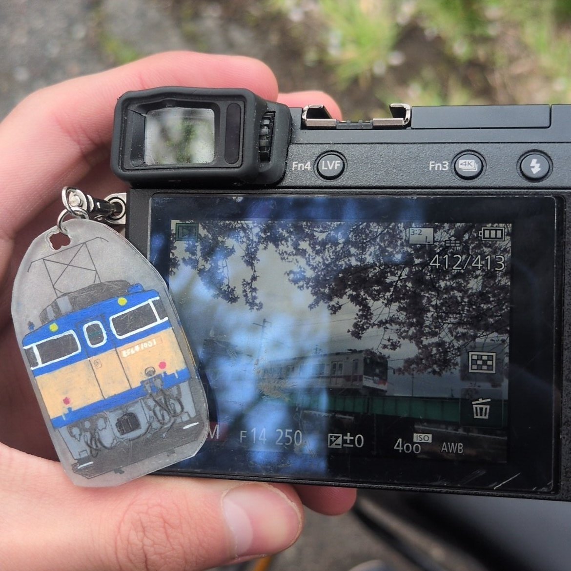 あずさ64号 tweet media