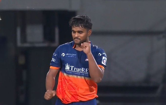 RCB wala Kohli tweet media