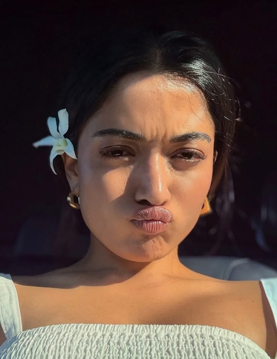 IIFA's tweet photo. Just Rashmika Mandanna being effortlessly iconic. ✨
Happy Birthday to the National Crush of India, keep ruling screens and hearts ❤️🫰🏻
#IIFA #IIFAUtsavam #HappyBirthdayRashmikaMandanna https://t.co/kcIBSxc8En