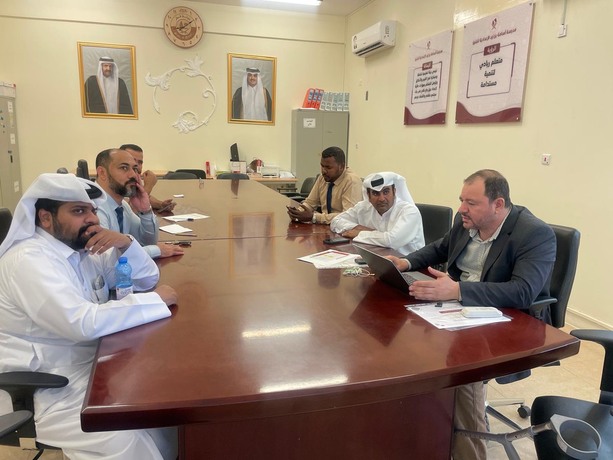 obzschool's tweet photo. نظّمت إدارة المدرسة هذا اليوم الاحد 2026/4/5 ورشة تدريبية للكادر الإداري بعنوان "شرح خدمات مواقع الوزارة"، قدّمها الأستاذ محمد ثروت (منسق المشاريع الإلكترونية)، بهدف تعزيز الكفاءة في استخدام الأنظمة الإلكترونية وتطوير الأداء الإداري https://t.co/O4B0gY7ZUj
