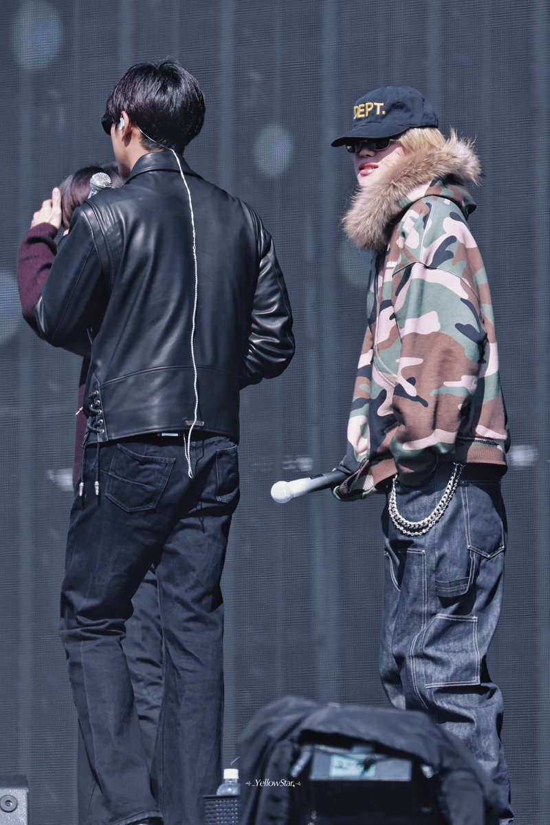 _YellowStar tweet media