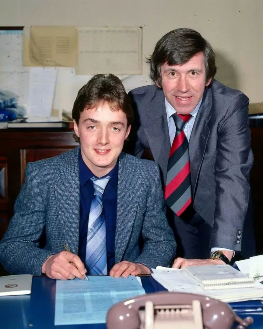 𝐖𝐞 𝐀𝐫𝐞 𝐓𝐡𝐞 𝐏𝐞𝐨𝐩𝐥𝐞 tweet media