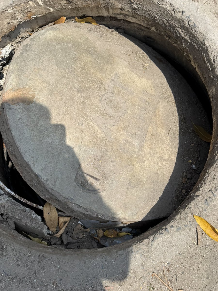 BG02911's tweet photo. @ACTFibernet August kranti marg. In the name of creation of Infra. What a mess https://t.co/w5X4GsVKxx