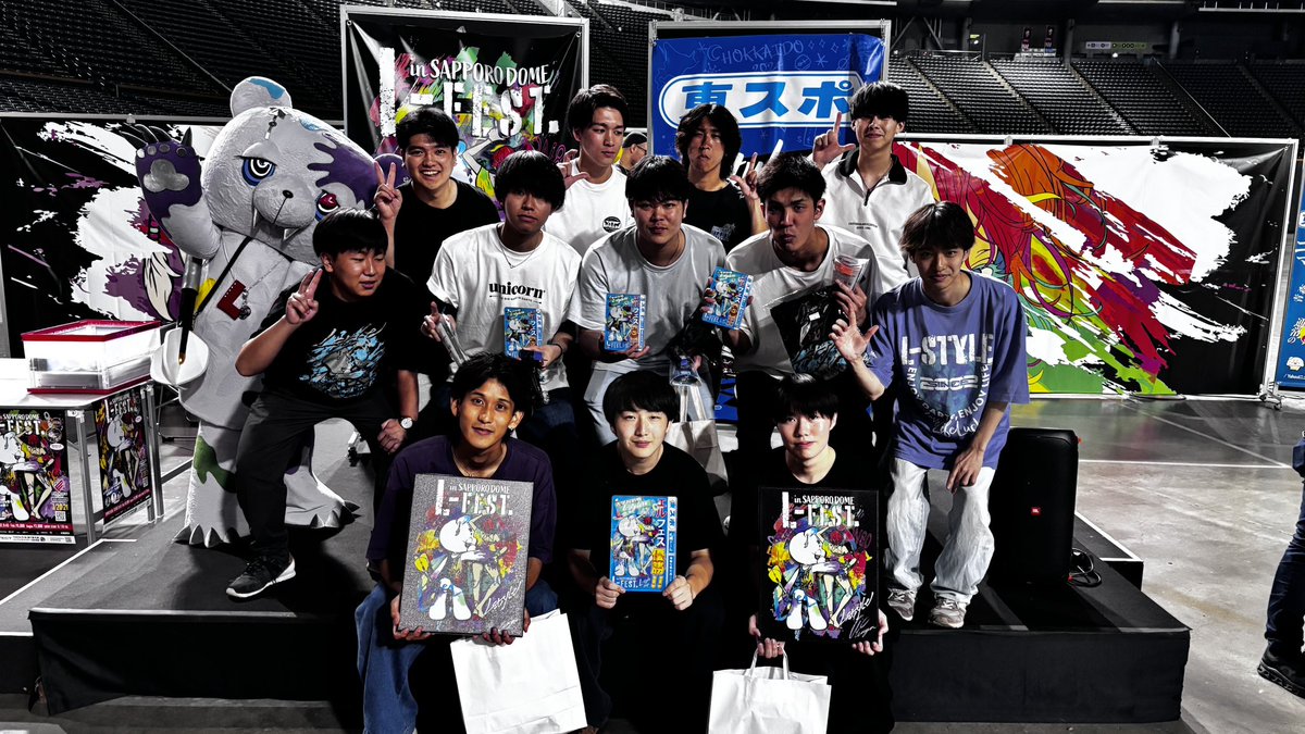 ndc_darts's tweet photo. 新入生の皆さんご入学おめでとうございます！！
室蘭工業大学ダーツサークルNDCです。

4月7日に行われるサークル勧誘後にダーツの体験会を行います！
場所は工大近くのダーツカフェラフテル
時間は15時からです。

時間:15時〜17時、18時
場所:ダーツカフェラフテル

#春から工大
#春から室蘭工業大学 https://t.co/TA5IjeBtzu