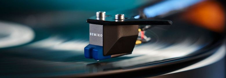 pacificaudio_PA's tweet image. 【SUMIKO Wellfleet】
ハイクオリティのMMカートリッジです😃

無垢楕円針、クリアで開放的なサウンドです👆
MM型らしい力強さと繊細な表現力を両立してます👆

レコードをさらにいい音で鳴らしてみてはいかがでしょうか😆

audiounion.jp/ct/news/articl…

#DISKUNION #AUDIOUNION #オーディオ #アナログ