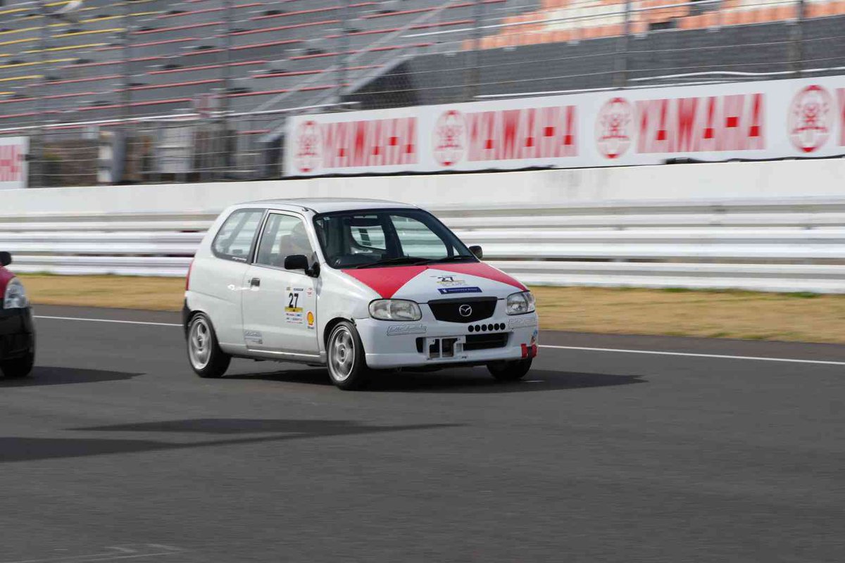 おざしきﾚｰｽｸﾗﾌﾞ tweet media