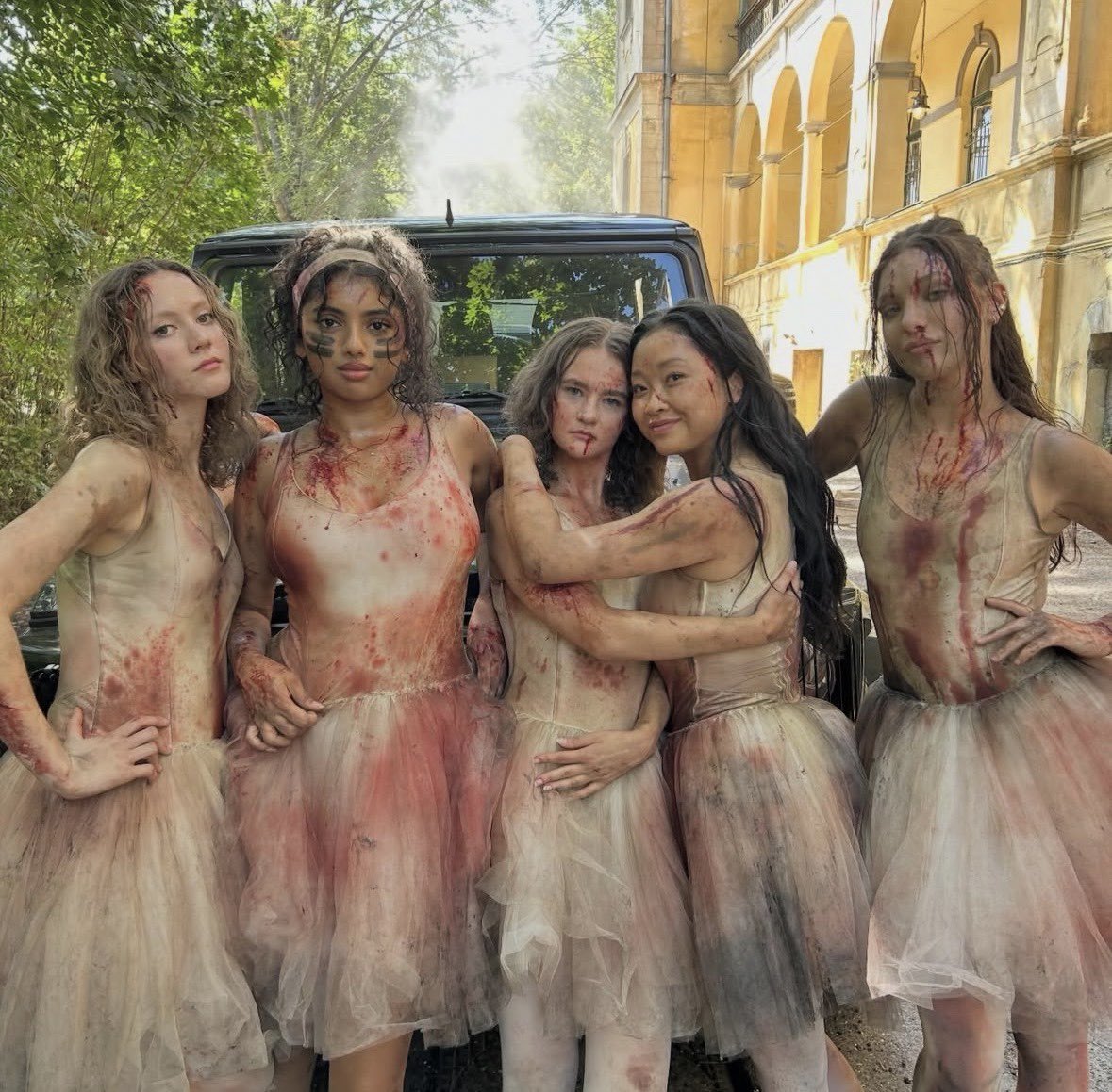 ♱⃓ L tweet media