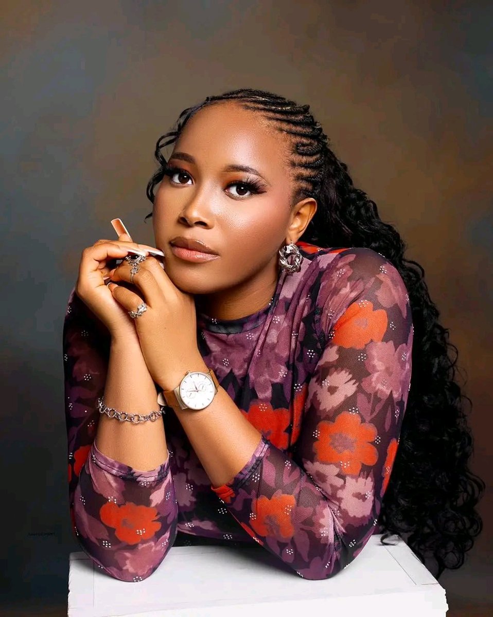 Sophie💝 tweet media